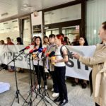 Održana akcija “Prestanite štititi silovatelje” u Zagrebu ispred Ministarstva zdravstva