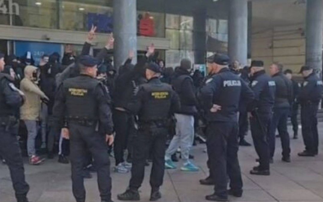 Ženska mreža Hrvatske osuđuje napade na mirna antifašistička okupljanja građana i postupanje policije